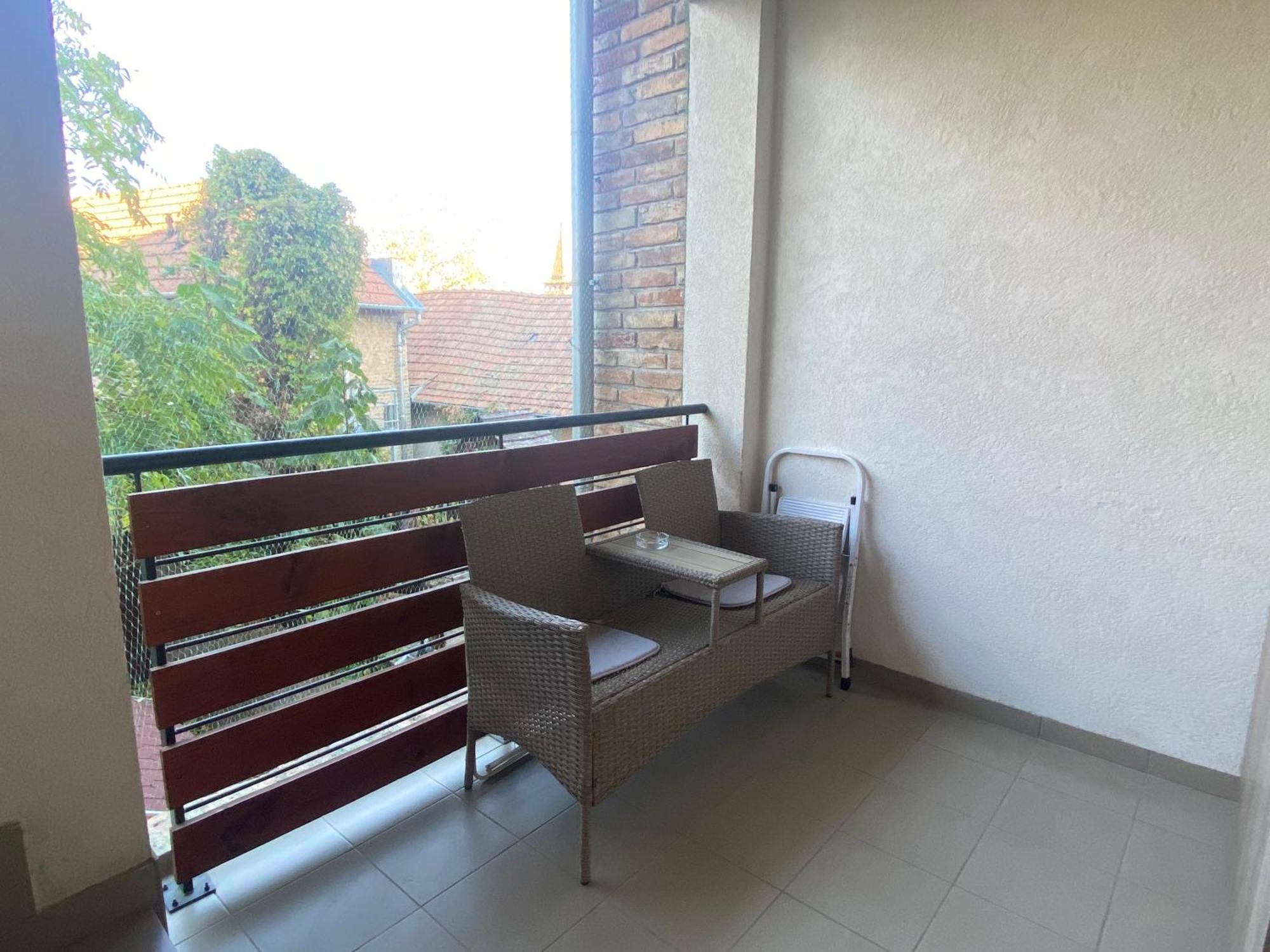 Angyal Apartman Дьюла Экстерьер фото