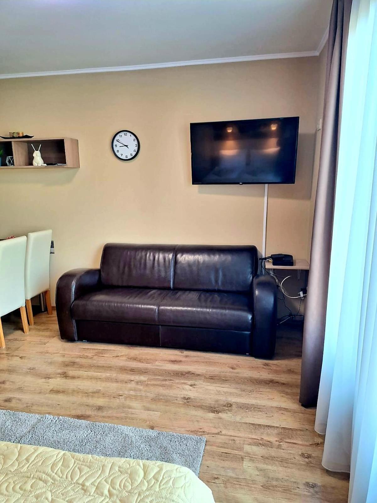 Angyal Apartman Дьюла Экстерьер фото